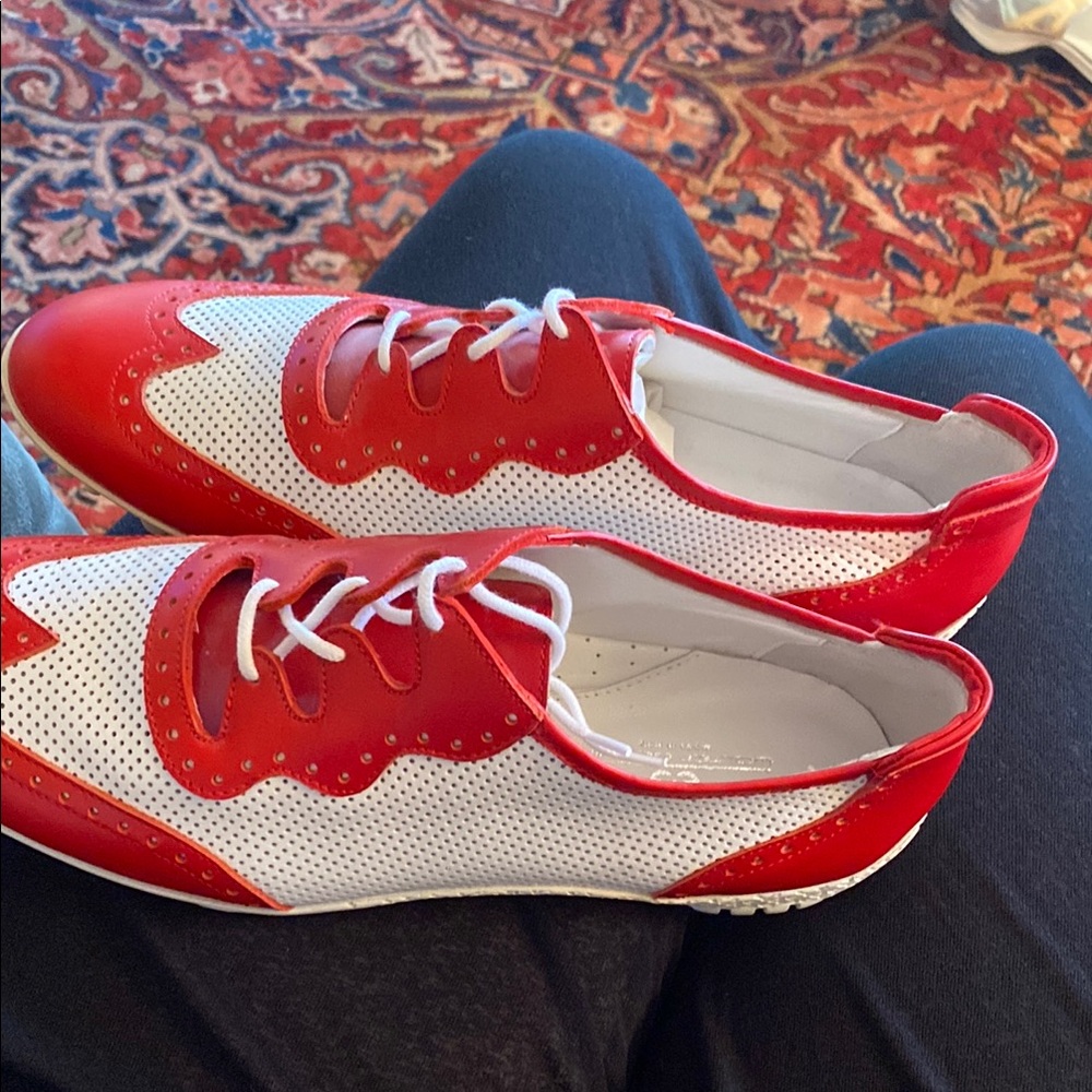 Red and White Women's Oxford Shoes